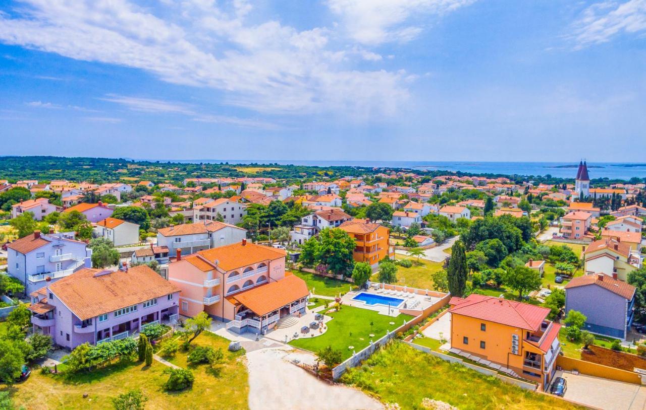 Villa Natalija Medulin Exterior photo